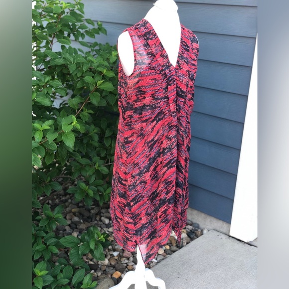 Rachel Zoe 100% silk dress abstract asymmetrical hemline v neck - Picture 3 of 6